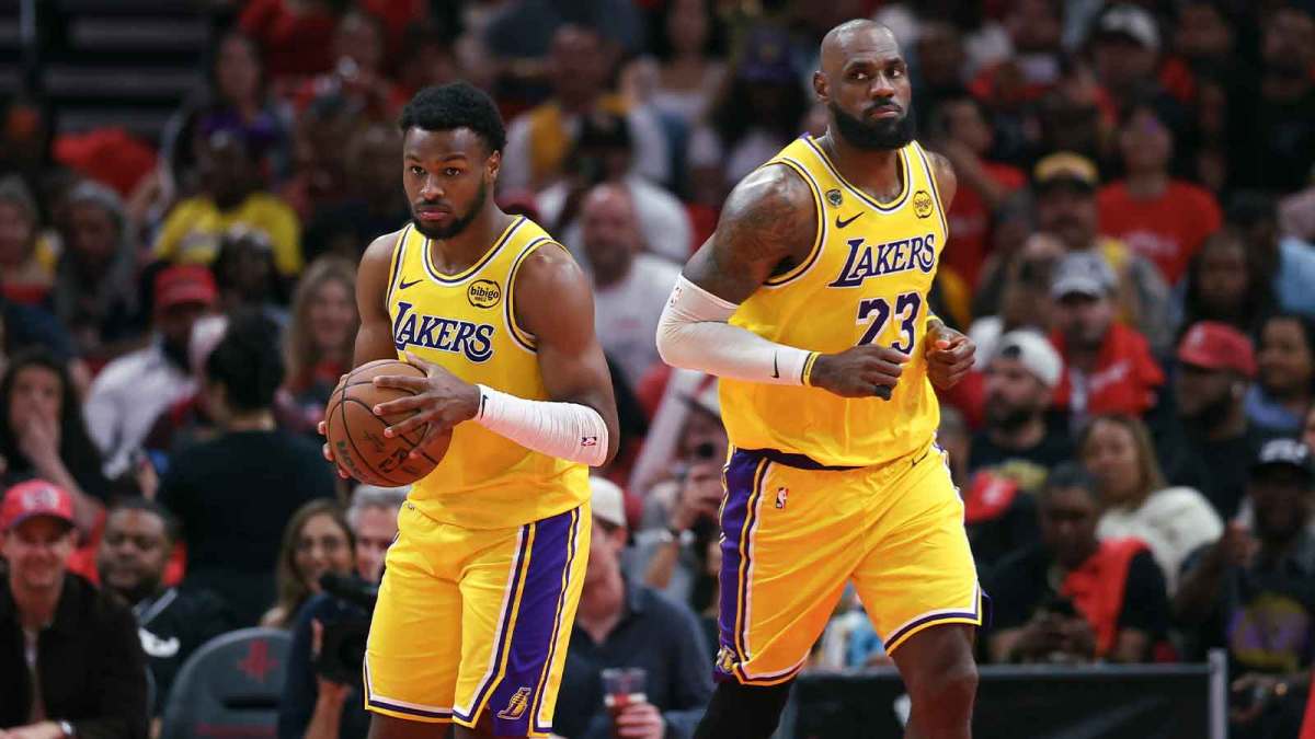 星空体育ESPN记者：湖人队内部人士暗示詹姆斯父子可能一起转投新球队